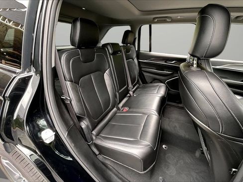 Used 2023 Jeep Grand Cherokee 4WD 4xe image 26