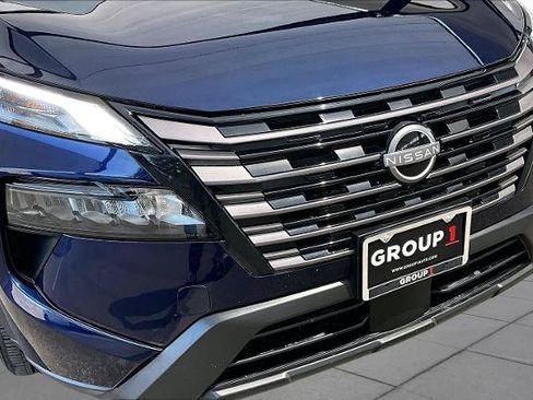 Certified 2026 Nissan Rogue SV FWD image 29