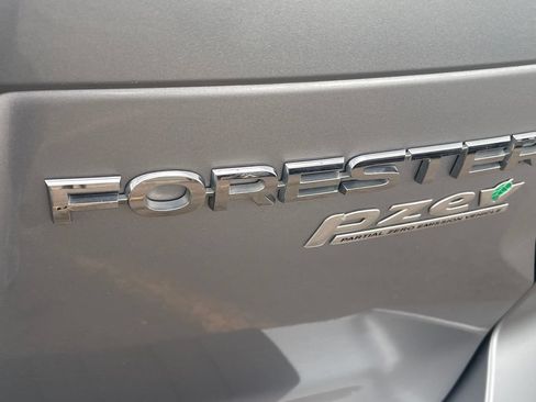Used 2014 Subaru Forester 2.5i Premium w/ All-Weather Package AWD/4WD image 24