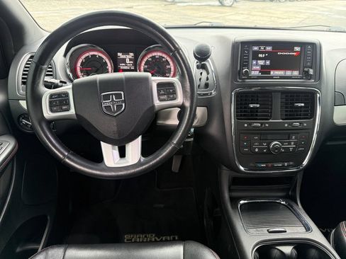 Used 2017 Dodge Grand Caravan GT FWD image 26