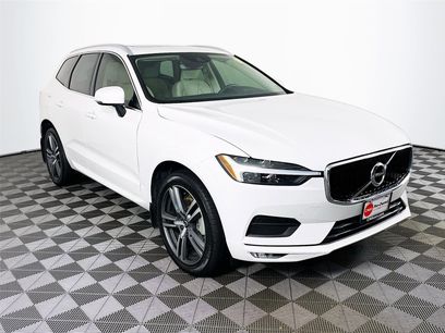 Used 2021 Volvo XC60 T6 Momentum w/ Premium Package
