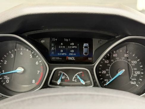 Used 2015 Ford Focus SE FWD image 32