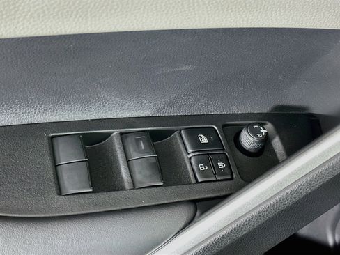 Used 2026 Toyota Corolla Cross L FWD image 15