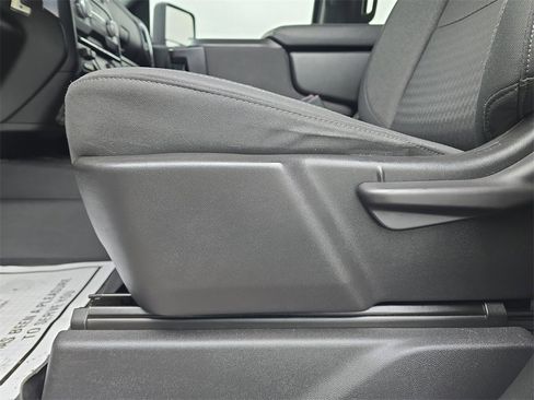 Used 2023 GMC Sierra 2500 SLE w/ Remote Start Package image 13