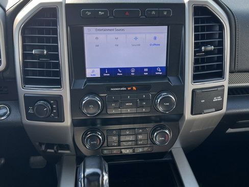 Used 2020 Ford F150 Lariat image 21