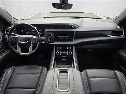 Used 2022 GMC Yukon Denali w/ Denali Ultimate Package image 9