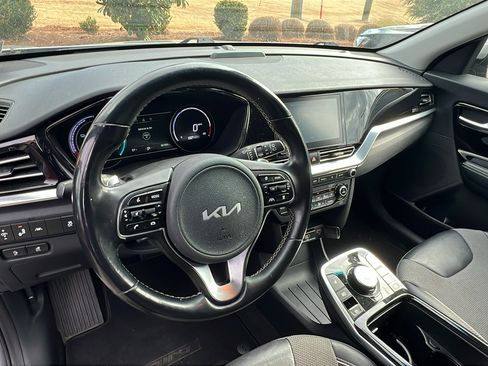 Used 2022 Kia Niro EX w/ Cold Weather Package image 23