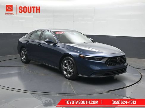 Used 2024 Honda Accord EX image 4
