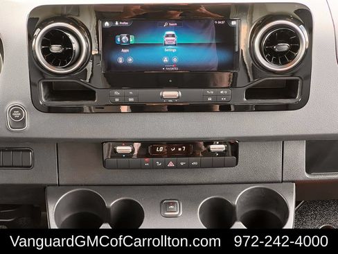 Used 2021 Mercedes-Benz Sprinter 4500 image 17