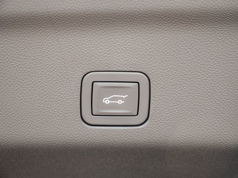 Used 2026 Cadillac Escalade V image 34