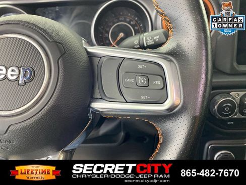 Used 2023 Jeep Gladiator Mojave w/ Cold Weather Group AWD/4WD image 15