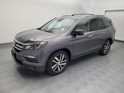 Used 2016 Honda Pilot Touring image 2