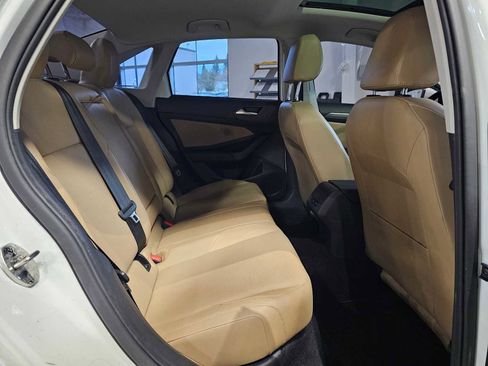 Used 2019 Volkswagen Jetta SEL image 12