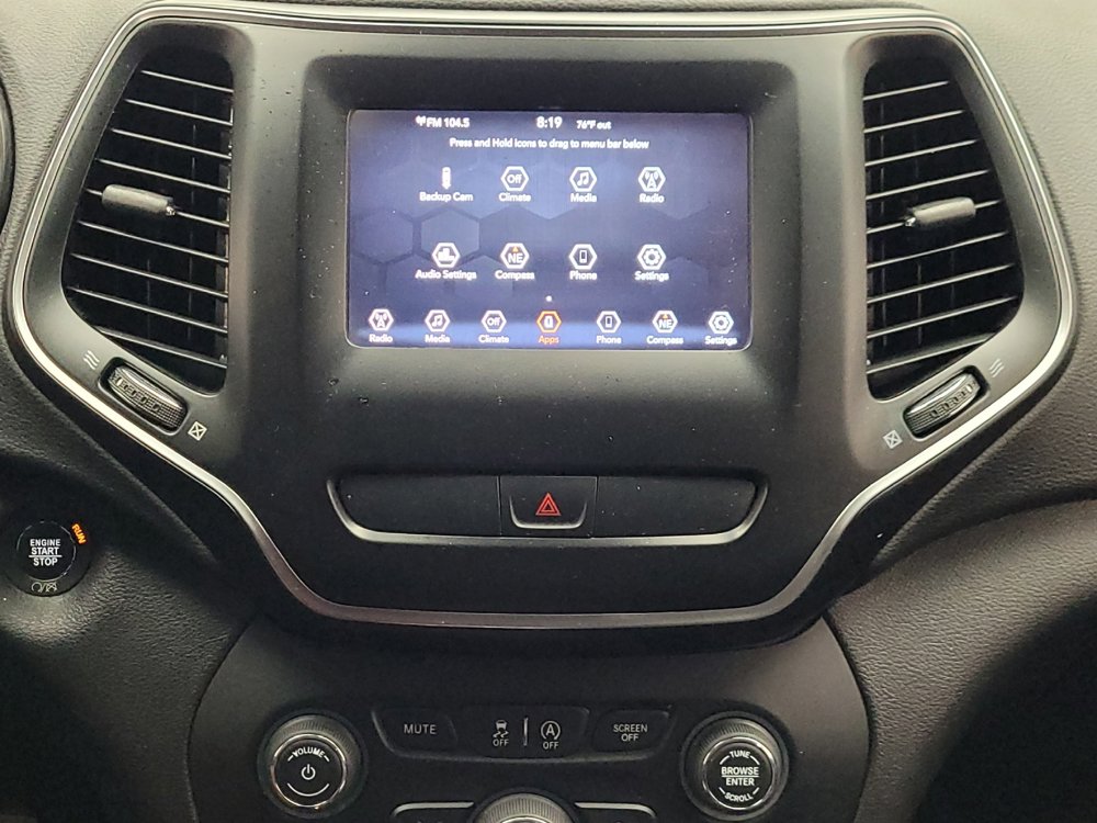 Used 2019 Jeep Cherokee Latitude Plus FWD image 25