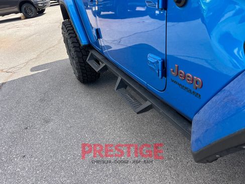 Used 2021 Jeep Wrangler Unlimited Rubicon AWD/4WD image 16