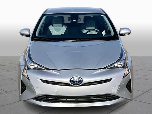 Used 2017 Toyota Prius Two image 3