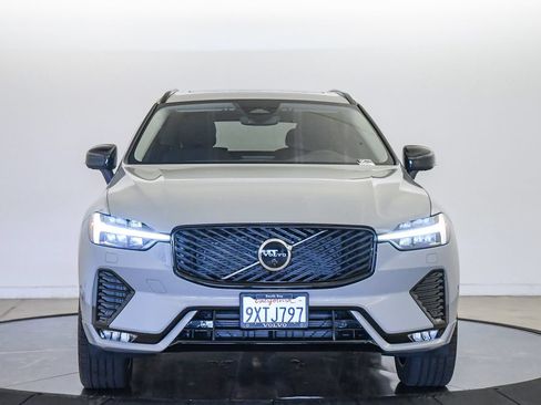 Certified 2026 Volvo XC60 B5 Plus w/ Climate Package PRO AWD/4WD image 7