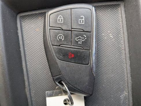 Used 2023 Chevrolet Silverado 1500 LT RWD image 31