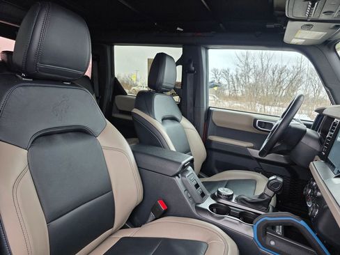 Used 2023 Ford Bronco Wildtrak AWD/4WD image 39