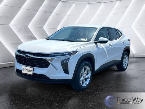 New 2026 Chevrolet Trax LS FWD image 1