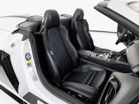 Used 2022 Audi R8 V10 performance w/ Premium Package RWD image 36
