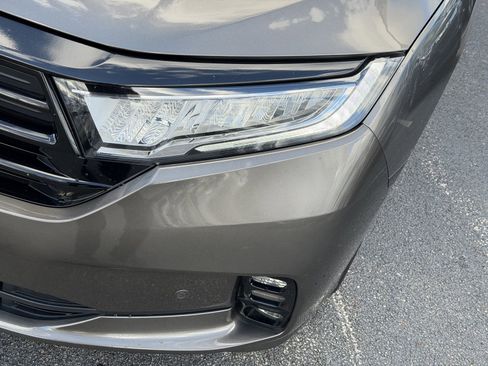 Used 2022 Honda Odyssey Elite image 11
