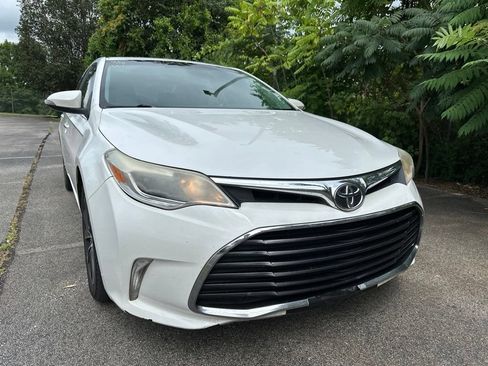 Used 2016 Toyota Avalon XLE FWD image 1