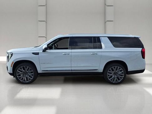 New 2026 GMC Yukon XL Denali Ultimate AWD/4WD image 2