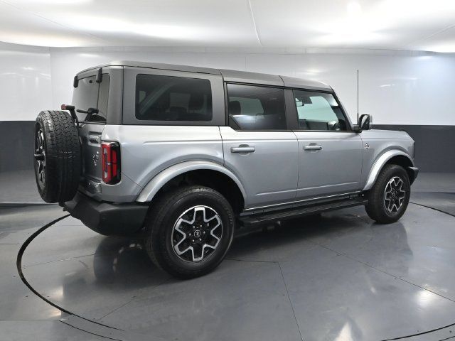 Used 2023 Ford Bronco Outer Banks AWD/4WD image 4
