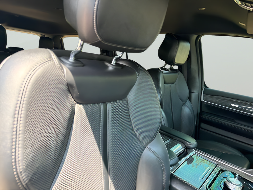 Used 2022 Jeep Wagoneer Series III w/ Flexible Seating Group AWD/4WD image 46