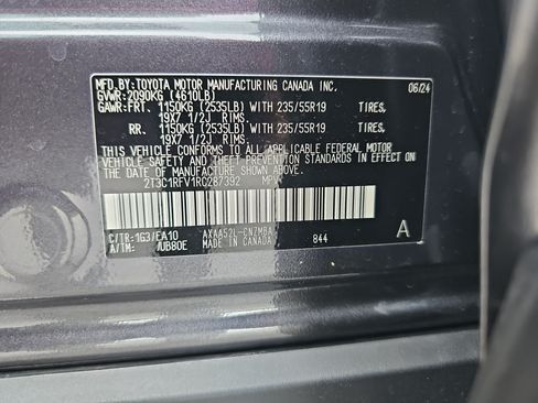 Used 2024 Toyota RAV4 XLE Premium FWD image 37