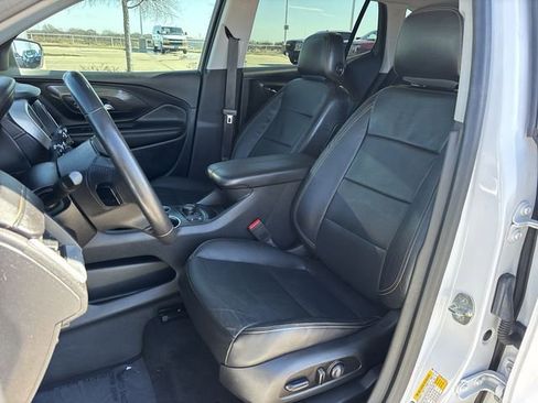 Used 2021 GMC Terrain SLT image 10