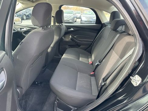 Used 2016 Ford Focus SE image 12