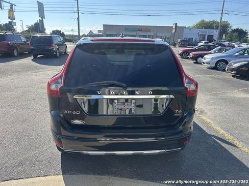 Used 2015 Volvo XC60 T6 image 5