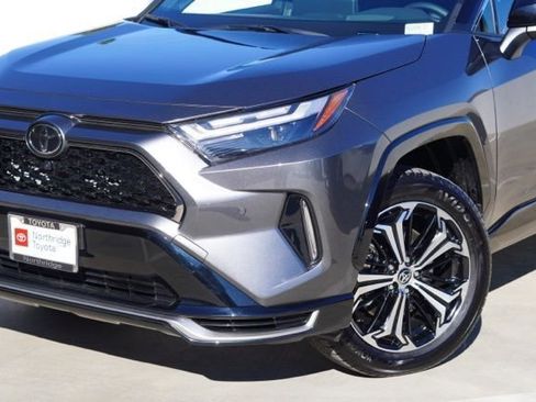 Certified 2025 Toyota RAV4 XSE image 5