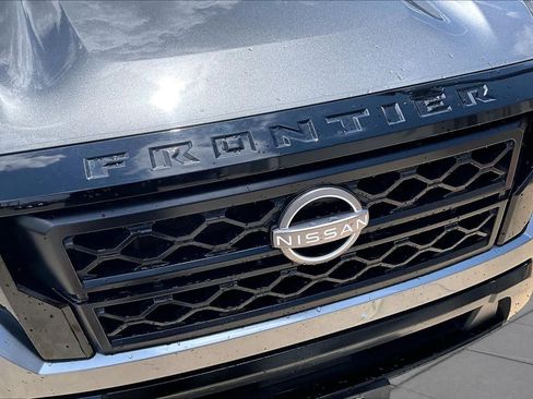 Certified 2023 Nissan Frontier SV w/ Midnight Edition Package AWD/4WD image 28
