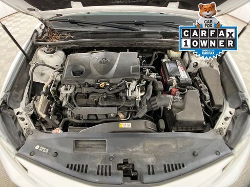 Used 2018 Toyota Camry LE image 26