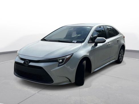 Certified 2024 Toyota Corolla LE FWD image 2