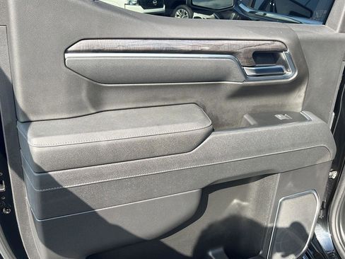 Used 2025 Chevrolet Silverado 1500 LTZ w/ LTZ Convenience Package II image 21