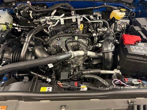 New 2025 Ford Bronco Big Bend w/ Black Diamond Package image 28