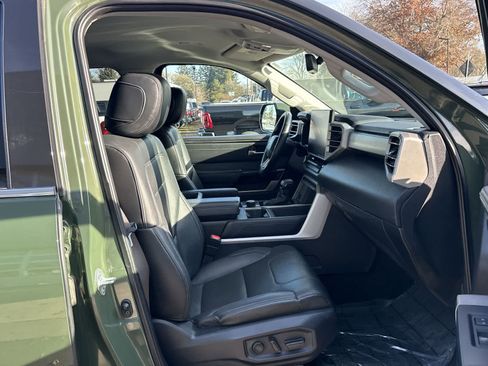 Used 2022 Toyota Tundra Limited image 9