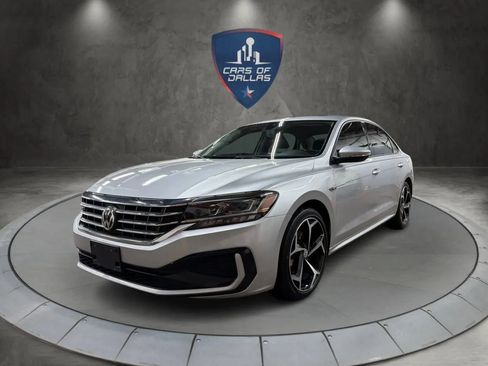 Used 2020 Volkswagen Passat 2.0T R-Line image 1