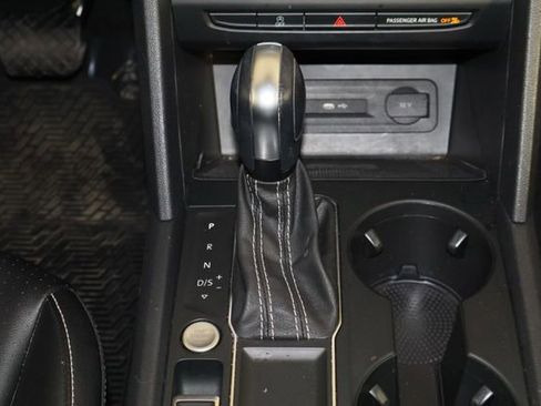 Used 2021 Volkswagen Atlas SE image 28