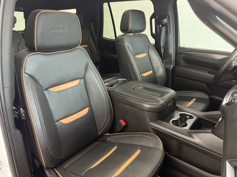 Used 2024 GMC Yukon AT4 w/ AT4 Premium Package AWD/4WD image 45
