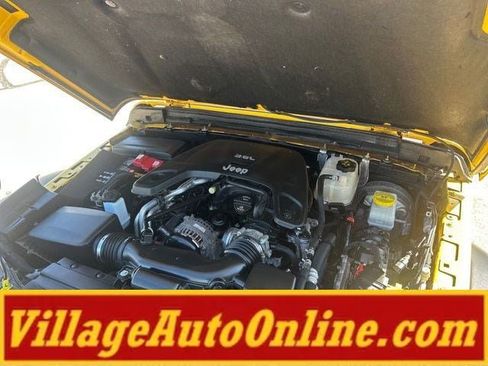 Used 2019 Jeep Wrangler Unlimited Sport w/ Technology Group AWD/4WD image 44