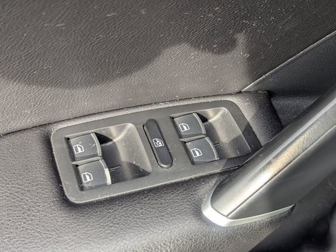 Used 2022 Volkswagen Passat 2.0T image 27