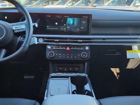 Certified 2025 Hyundai Tucson SEL image 17