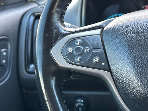 Used 2019 Chevrolet Colorado Z71 AWD/4WD image 34