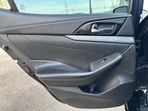 Used 2017 Nissan Maxima 3.5 SL FWD image 32