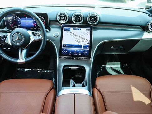 Used 2023 Mercedes-Benz C 300 Sedan image 10